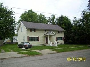 459 Sandusky St, Conneaut, OH 44030