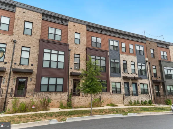 3533 Bellflower Ln, Rockville, MD 20852