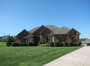 207 Beth Ct, Elizabethtown, KY 42701