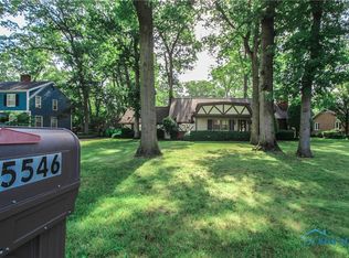 5546 Woodridge Dr, Toledo, OH 43623