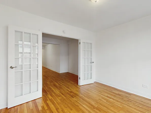 282 East 35th Street image 6 of 10