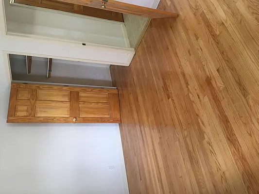 Rented by Metropolis International Realty Inc. | media 4