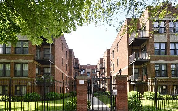 2nd image of 1627 W Fargo Ave APT 3S