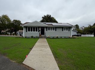 41 Hathaway Ave, Beverly, MA 01915
