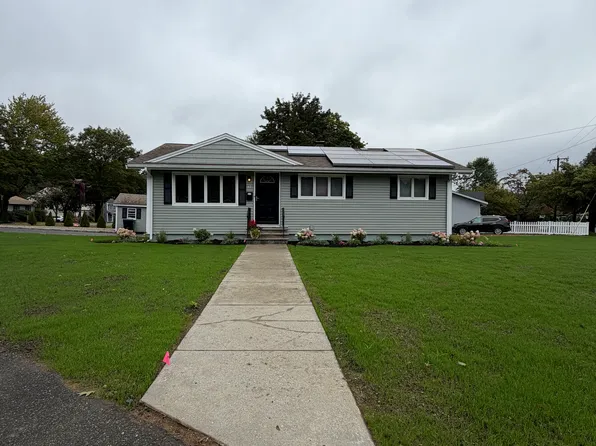 41 Hathaway Ave, Beverly, MA 01915