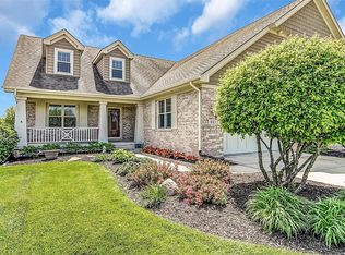 1013 Sterling Ct, Crown Point, IN 46307