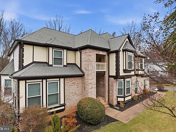5th image of 11668 Gilman Ln