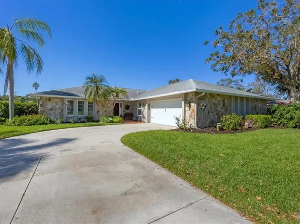 5666 Beneva Woods Cir, Sarasota, FL 34233
