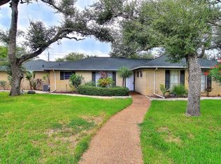 1406 Dana Dr, Rockport, TX 78382