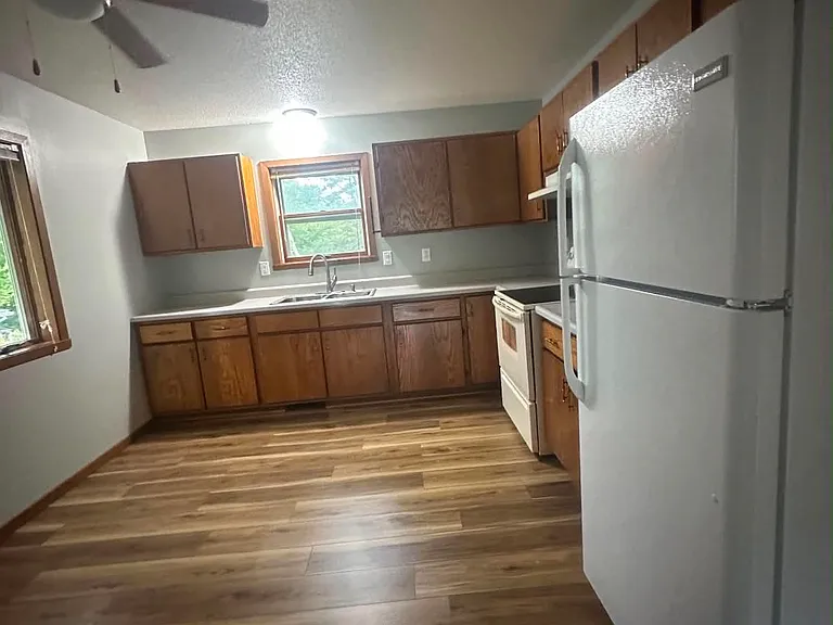 803 Walnut St — Photo 8