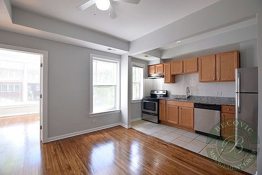 3rd image of 1456 W Fargo Ave APT 208