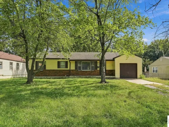310 SW 13th St, Blue Springs, MO 64015
