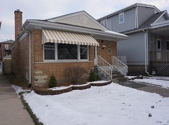 2nd image of 11147 S Sawyer Ave