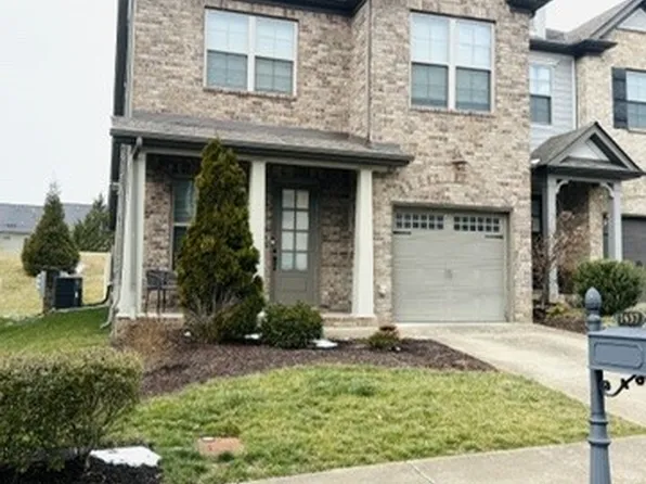 1437 Channing Dr, Thompsons Station, TN 37179