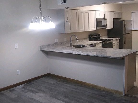 3rd image of 4327 Windergate Dr