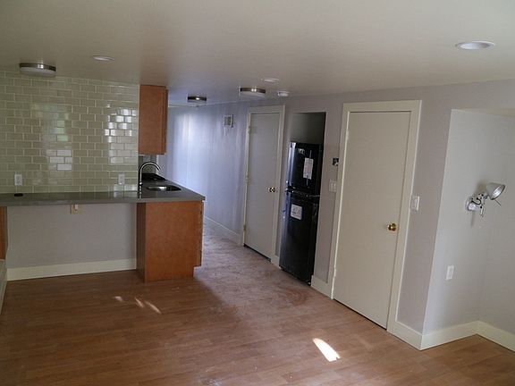 3rd image of 1354 6th Ave