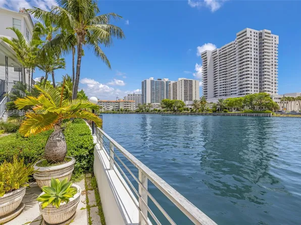2445 Lake Pancoast Dr, Miami Beach, FL
