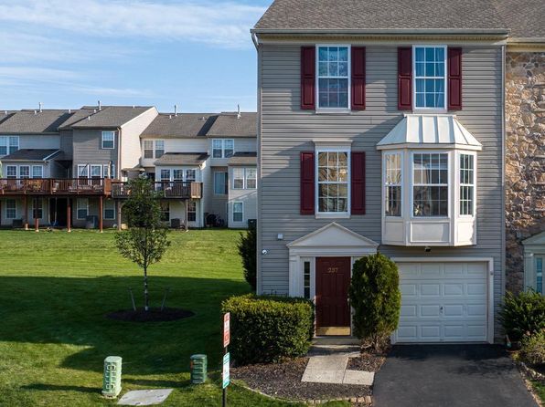 237 Windsor Ct, Quakertown, PA 18951