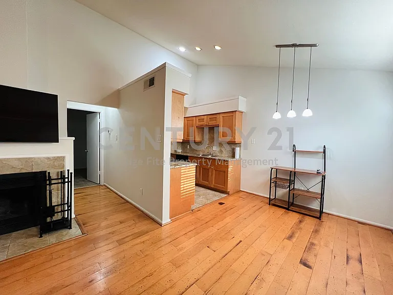 5759 Cedar Creek Dr — Photo 7