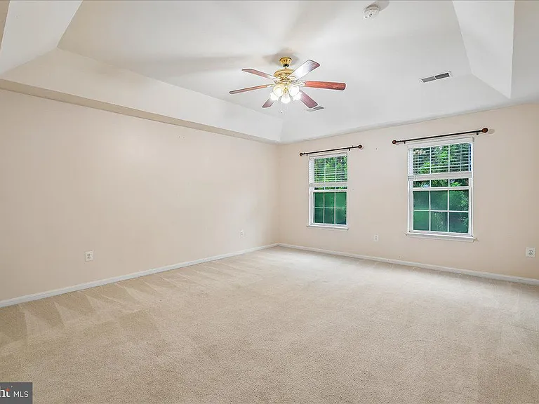 905 Royal Elm Ct — Photo 30