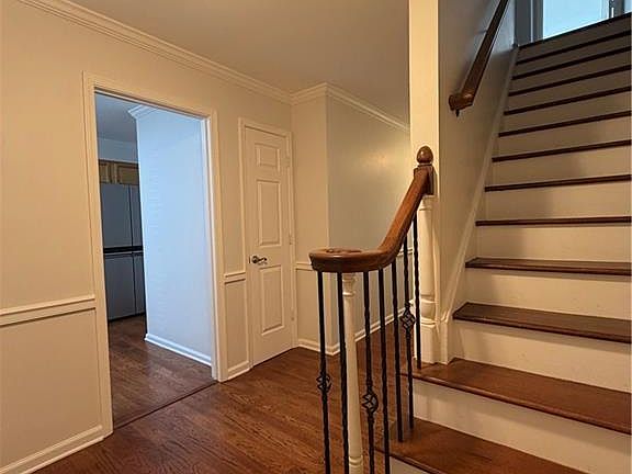 3rd image of 1225 Whitlock Ridge Dr SW