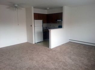 120 Dell Glen Ave APT C, Lodi, NJ 07644
