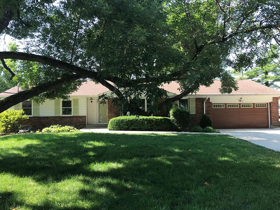 1st image of 546 Lodge Dr