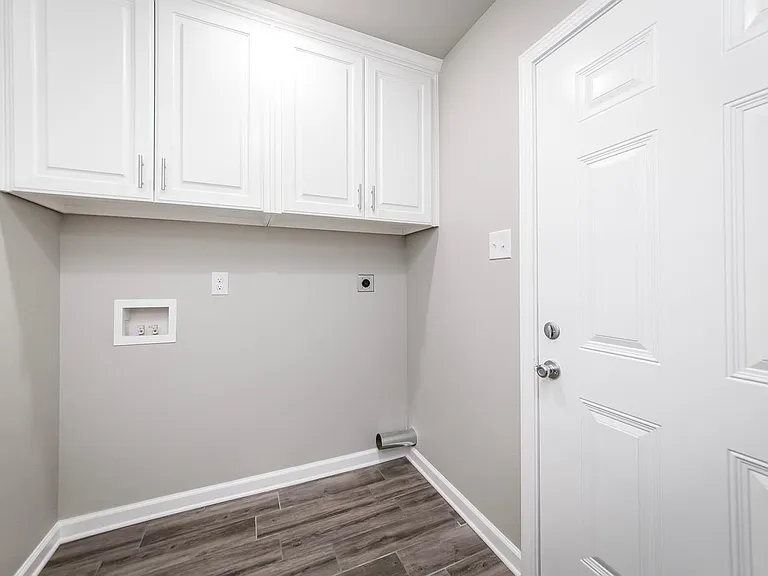 109 Elm St #5 — Photo 8