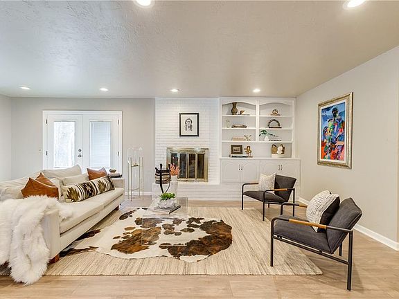5th image of 1500 Broadview Cir