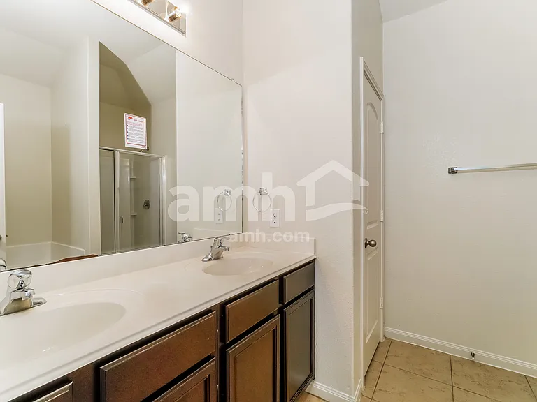 19904 Woodrow Wilson St — Photo 11