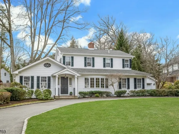 25 Dogwood Dr, Summit City, NJ 07901