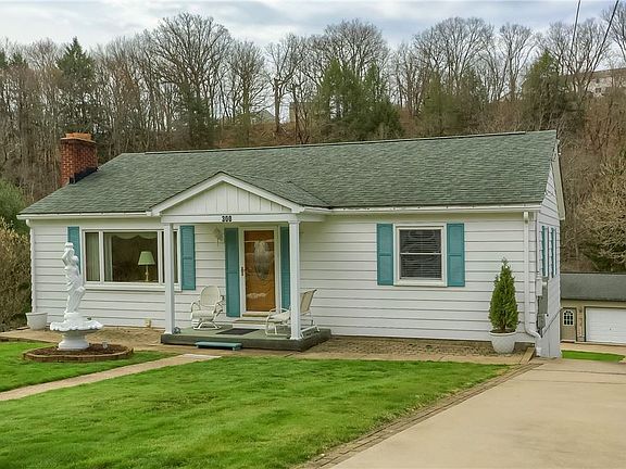2nd image of 300 Woodland Dr