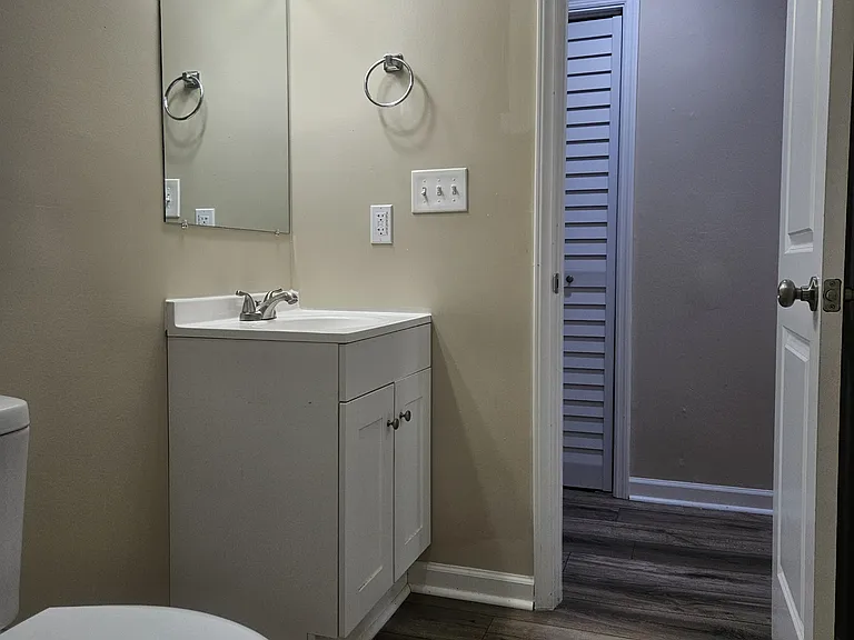 1804 Larkin St — Photo 11