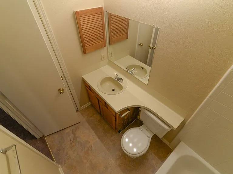 11815 Sunrise Dr — Photo 18