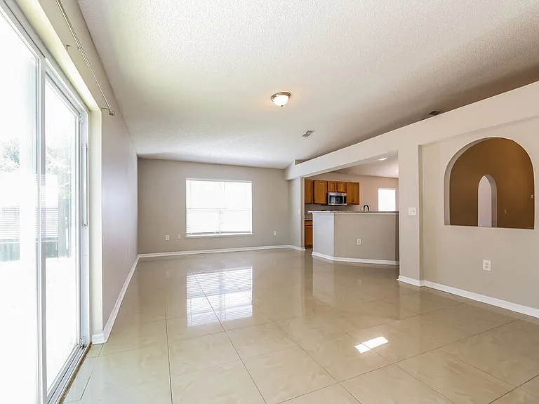 10373 Marsh Hawk Dr — Photo 4