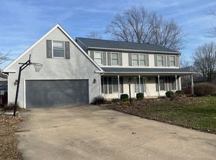 2401 Peppertree Pl, Champaign, IL
