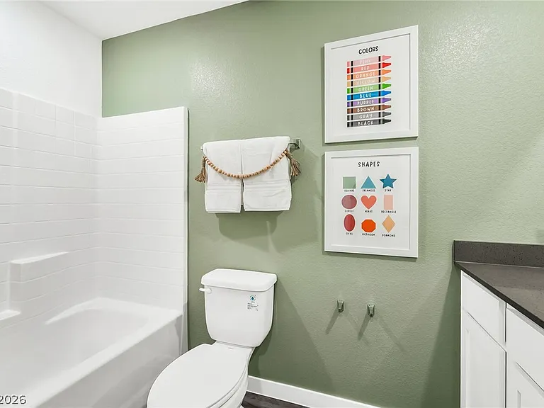 914 Rosy Starling St — Photo 39