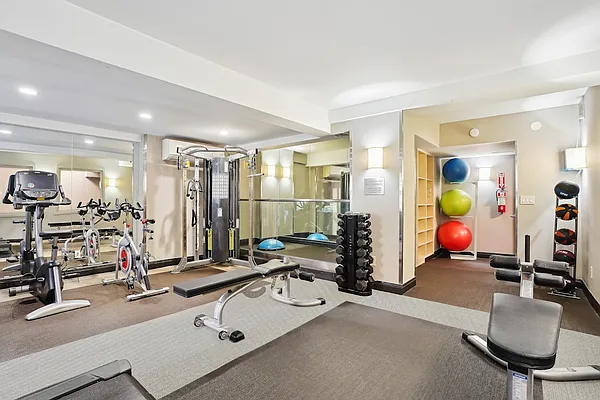 Rented by Greystar | media 13