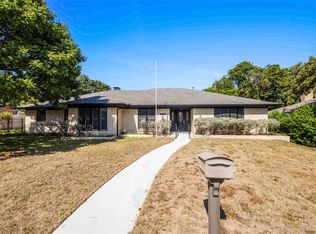 2601 High Oak Dr, Arlington, TX 76012