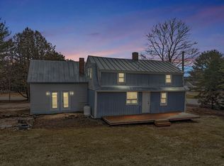 806 Webber Pond Rd, Vassalboro, ME 04989