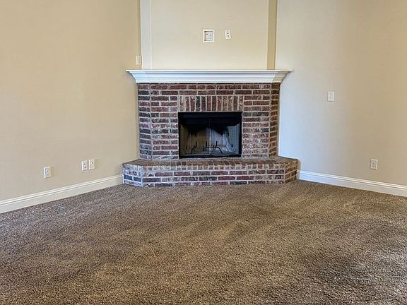 4th image of 9312 Sagebrush Ave