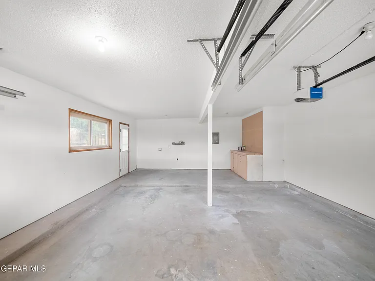 5205 Nome Ave — Photo 30