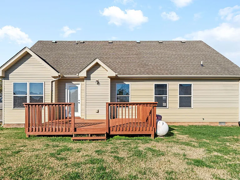 3565 Southwood Dr — Photo 29