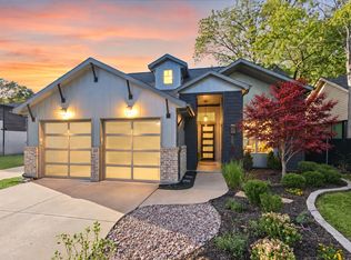 8655 Forest Hills Blvd, Dallas, TX 75218