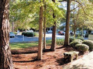 602 Montclair Dr APT D, Wilmington, NC 28403