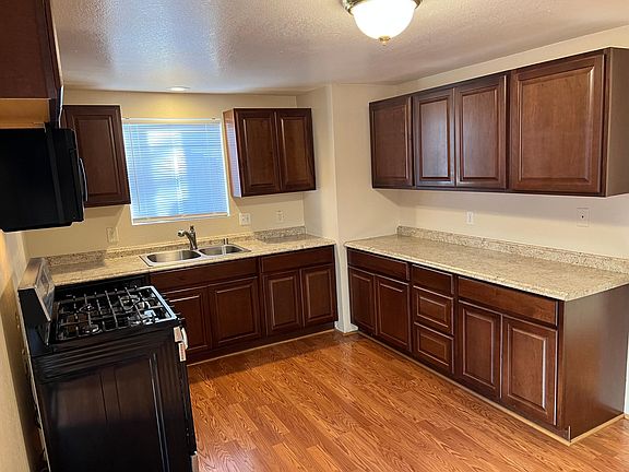 4th image of 10120 Hillhaven Ave #A