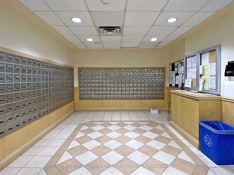650 Lawrence Ave W #915 — Photo 24