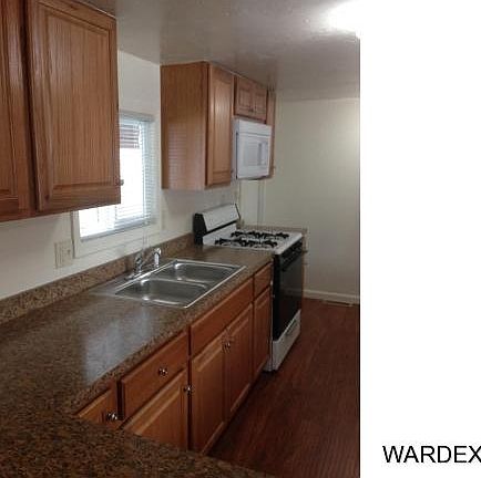 5th image of 1957 W Riverbend Cir
