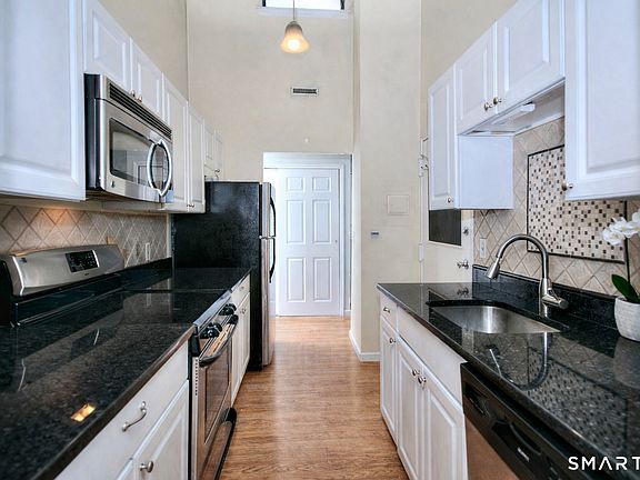 5th image of 55 Lawson Lane #55