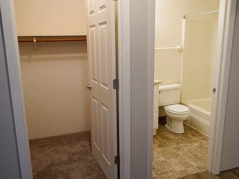 Silver Bell Apartments — Photo 10